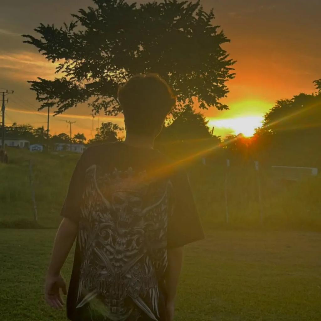 Gsusgt's tweet image. .