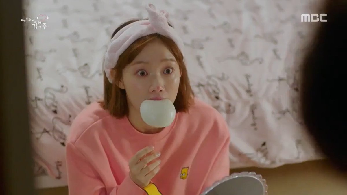 _dodorameira_'s tweet photo. Um clássico dos kdramas "Weightlifting Fairy Kim Bok Joo"
 Um momento que fez muitos chorarem de rir 🤣
 Não deve ser esquecido!!!
 Quem se lembra?
#kdramatwt #weightliftingfairykimbokjoo https://t.co/Mtov15PtCM