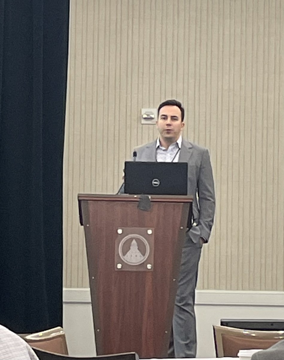 Urology_KU's tweet image. Stellar resident presentations at the health policy podium session!  @AmerUrological @sp_pittman @dane_stephens