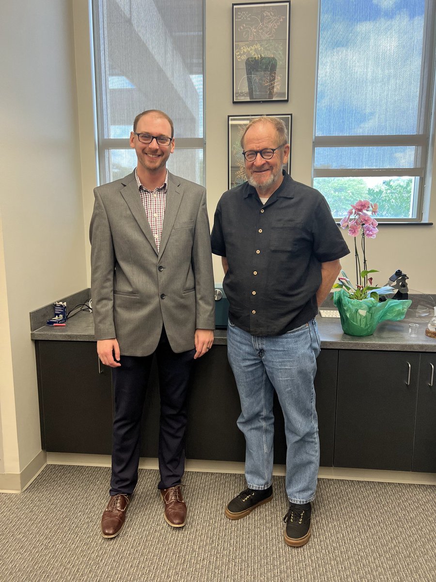 Alex Riegert tweet media