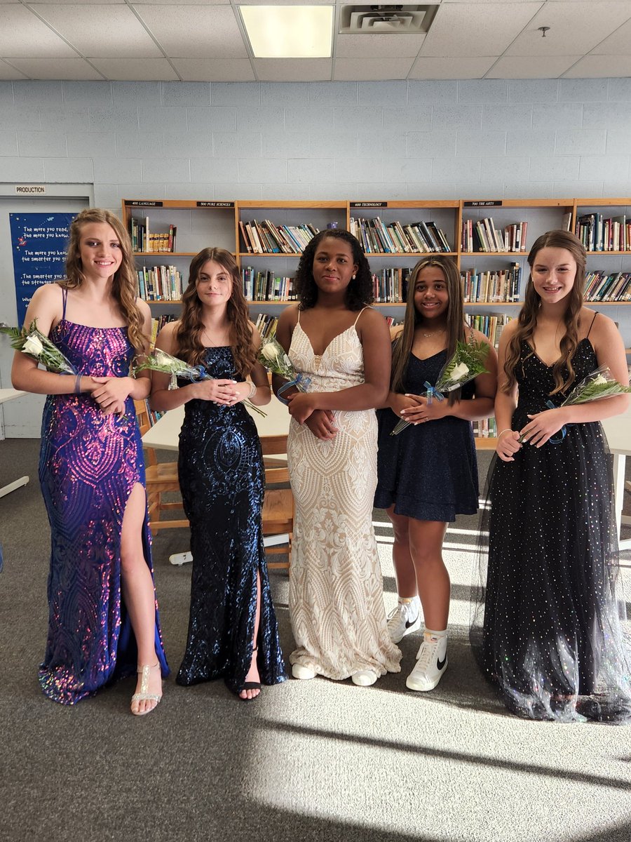 EHMS homecoming court 2022!