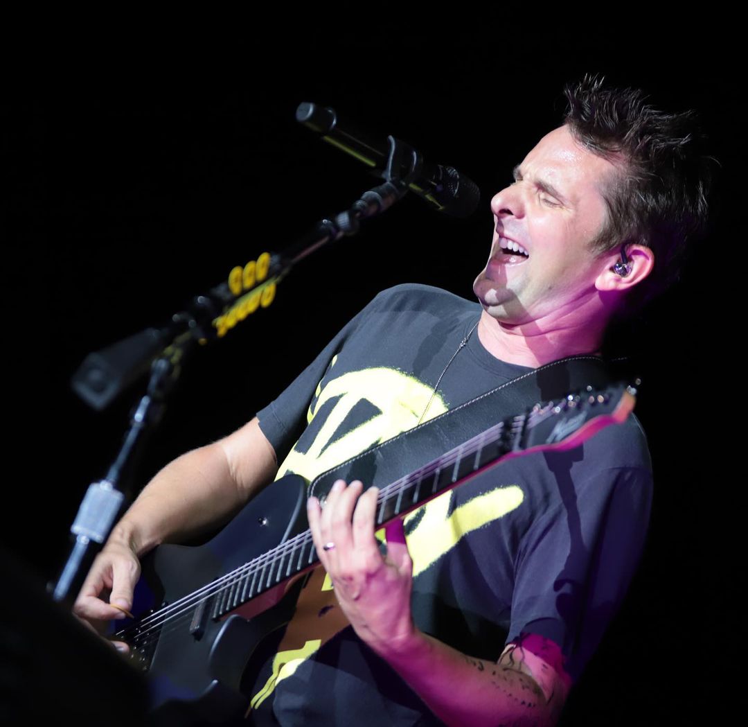 muse_argentina's tweet photo. Imágenes de hoy en España! 🔥🇪🇸
#MuseVigo #MuseLive

📸: metropolitanovigo https://t.co/GroejnAwer