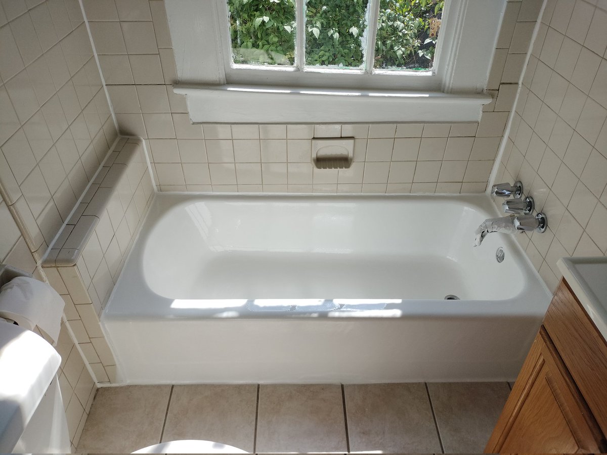 InfoRebirth's tweet photo. Refinish that old tub like new again!! https://t.co/tq9QC16aeD https://t.co/VztRcmzLY8