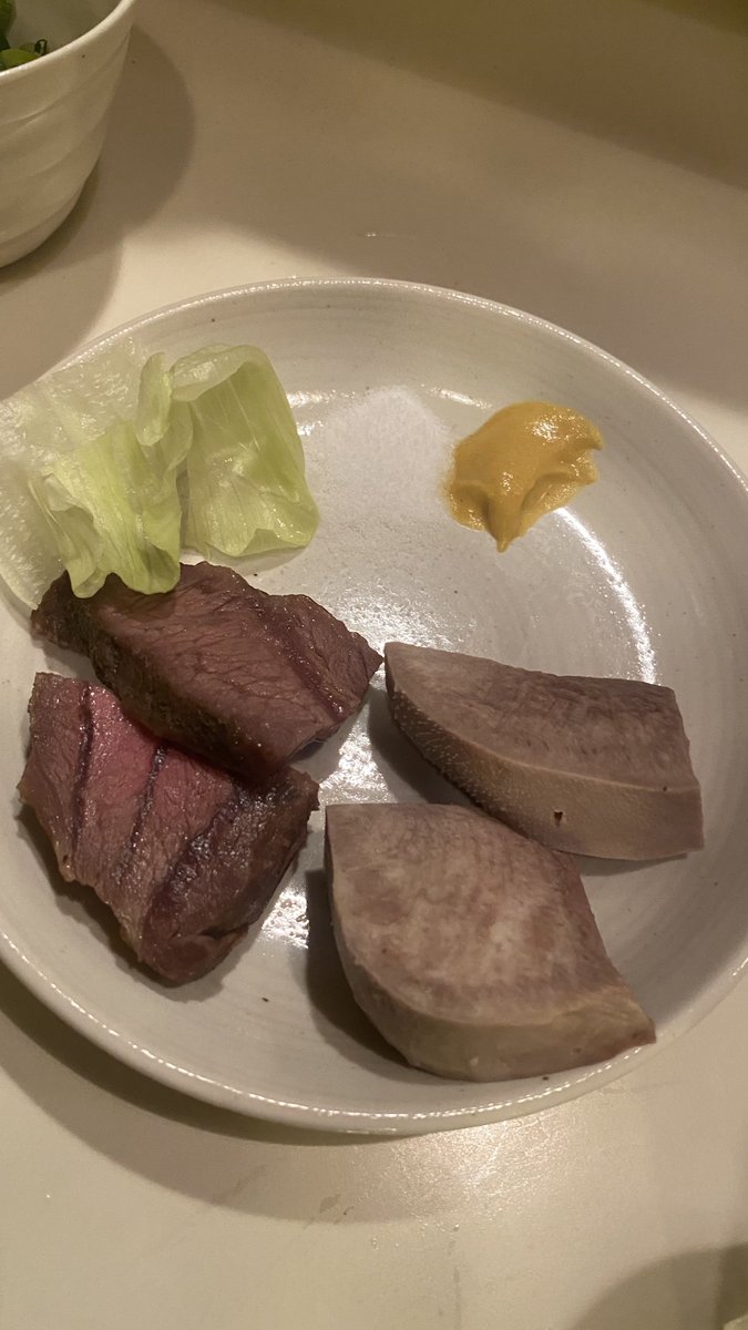 arisaan12's tweet photo. #和風もつ料理
#あらた
大阪市淀川区西中島

開店I時間前にスタンバイ
座��数13
90分程度の滞在

個別注文できるが初めてだとお任せを勧められる

謎のハイボール250円
5千円でお釣りが来る

チレ
生センマイ
ミノ
ネックスモーク
はオススメ

お任せは全部来ちゃうのでたべきれなかった https://t.co/S2I7mUnIZd