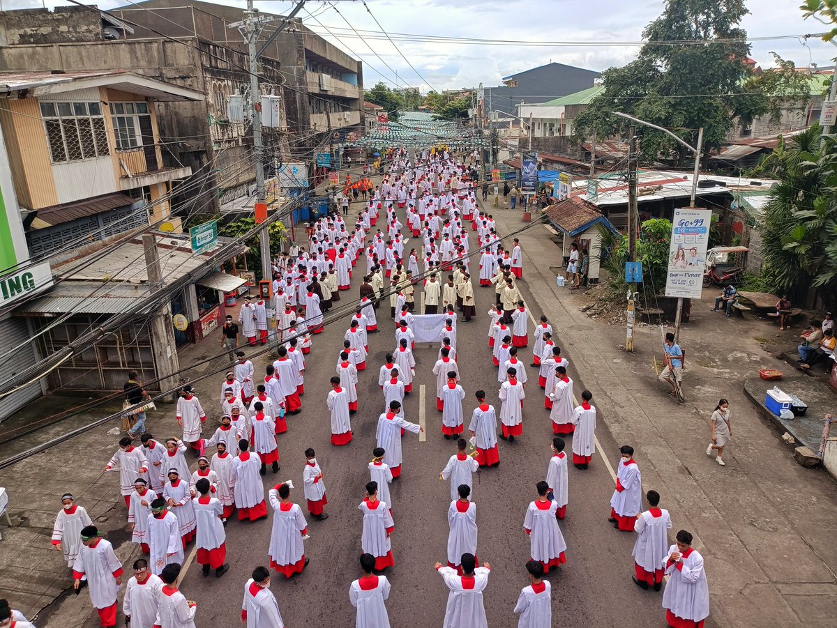 Devotees joined the Traslacion Procession of the image of Our Lady of Peñafrancia in Naga City, first time it is held since the covid-19 was declared in 2020. @InqNational @phildailyinq @inquirerdotnet
