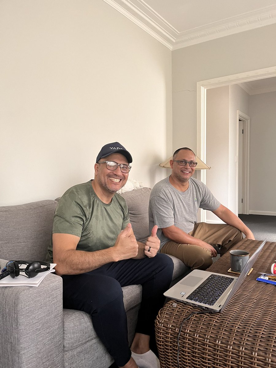 NeisauT's tweet photo. When Uncle Darran visits and the first thing he says is ‘Is it too early to mix?’ Gerrrrrahia Darran 😂😂 Husband is happy with his @LamiKava #Brownlabel #TangisOfMelbourne https://t.co/iuCOjD9yIh