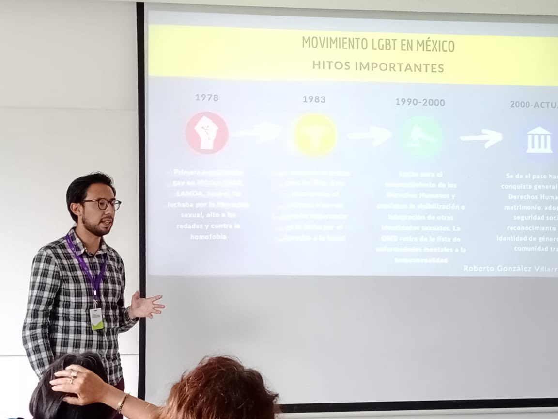 DannyBaVel's tweet photo. Exponiendo mis trayectorias digitales de apropiación digital para la movilización social en activistas LGBT. #33AMIC Foto: @CSCarlosValle https://t.co/YMrxPauzTM