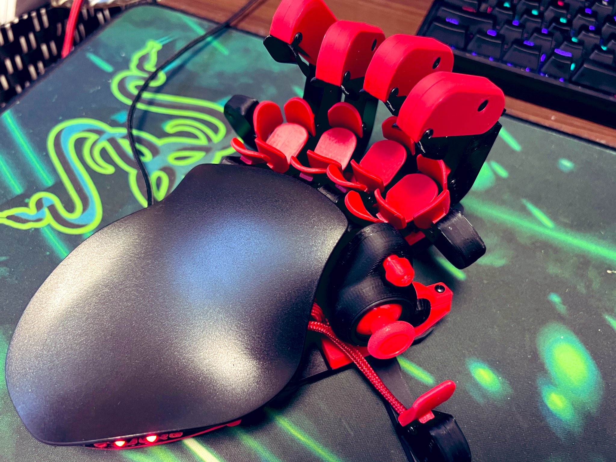Azeron cyborg ゲーミングキーボード 左手デバイス