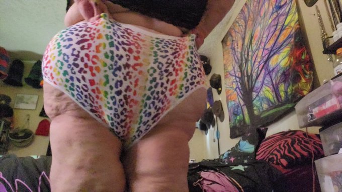 Big Fat Goddess: Ms Kitty Delgato’s pics and videos