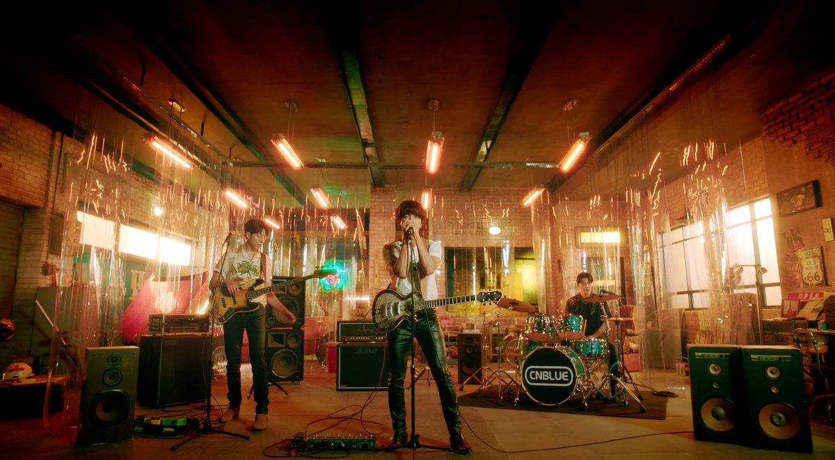 dailyCNBLUE's tweet photo. [#CNBLUE #씨엔블루] https://t.co/EkEq8isgtm