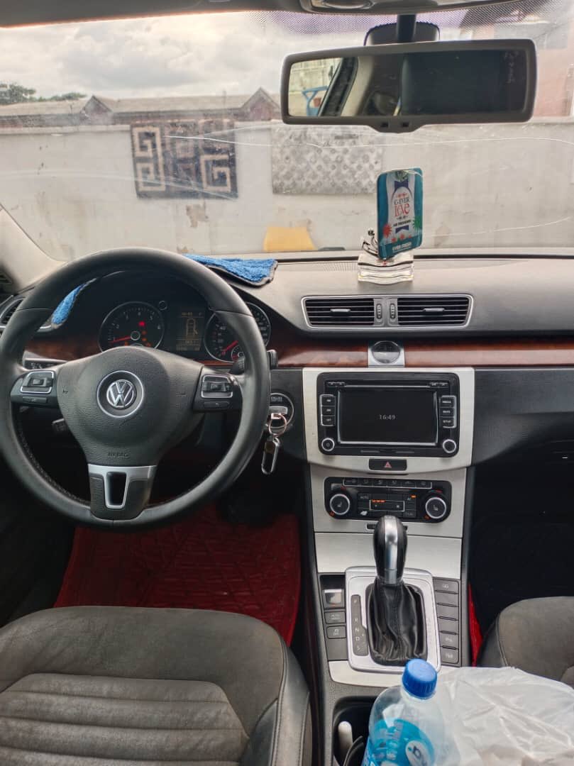 Beesting_Autos's tweet image. Registered 2013 Volkswagen Passat
Toks Standard 
Full Option 
No Accident History 
Perfect Condition 
Price 2.7M Net
Location Egbeda
 #lagos #twitter #BigBrotherNaija #BigBrotherNaijaS7 #bbn #BBNaijaS7 #carsales #Trending #TrendingNow