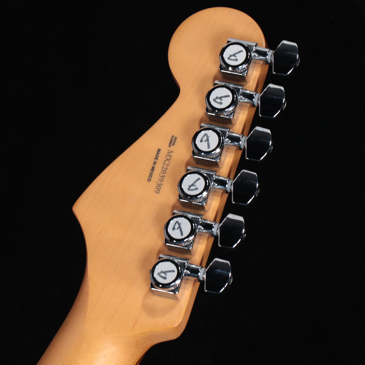 1484shibuya's tweet photo. 【#Fender #PlayerPlus】Player Plus #Stratocaster HSS Player Plus Noiselessシングルコイル&ハムバッカーを搭載。コイルタップ、ロッキングチューナー、サテンネック、22フレットのミディアムジャンボなどモダンなスペックの詰まった1本!
https://t.co/puRX9jLQsU https://t.co/rcHbltxJtd