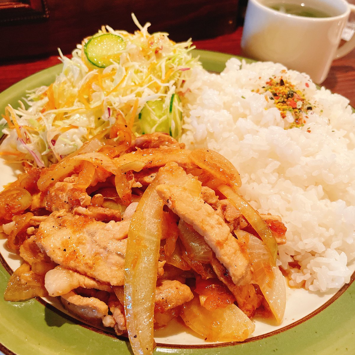 Yohimi4433's tweet photo. バレル　のポークジンジャー
安定の美味しさ
＃ザ・バレル https://t.co/bVgetUBsRt
