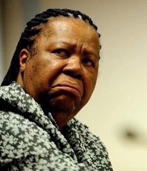 Makhido's tweet image. Warning ⚠️ Don’t ever rely on @PostofficeSa so called #Fastmail. A friend has just missed on an wonderful jon opportunity because her application was not delivered by these idiots 😭😭😭