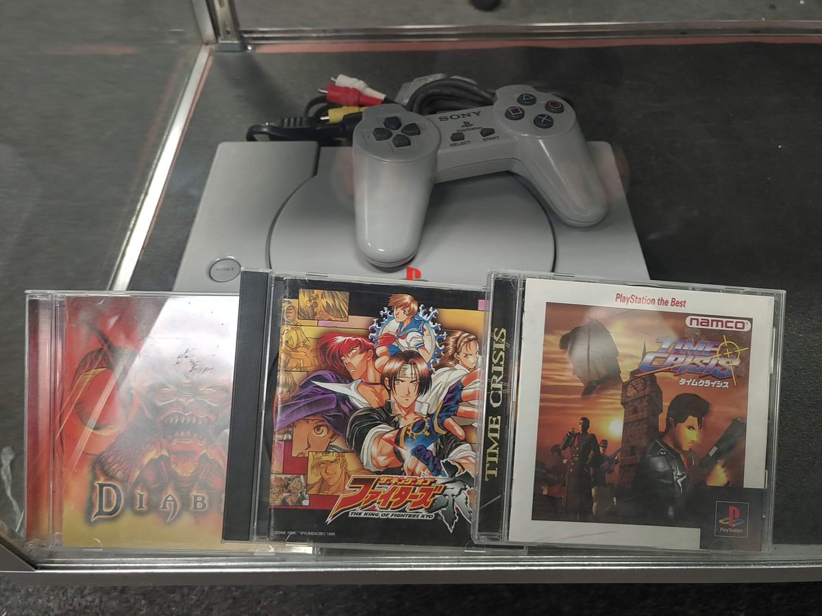 RetroGameVault's tweet photo. Hey everyone! We are always putting new stuff out here at the Retro Game Vault! Here's some pics of just a few of the highlights! as always, We are open from 12-7 every day but Sunday, Hope to see you soon! https://t.co/cOAQTR02Rt