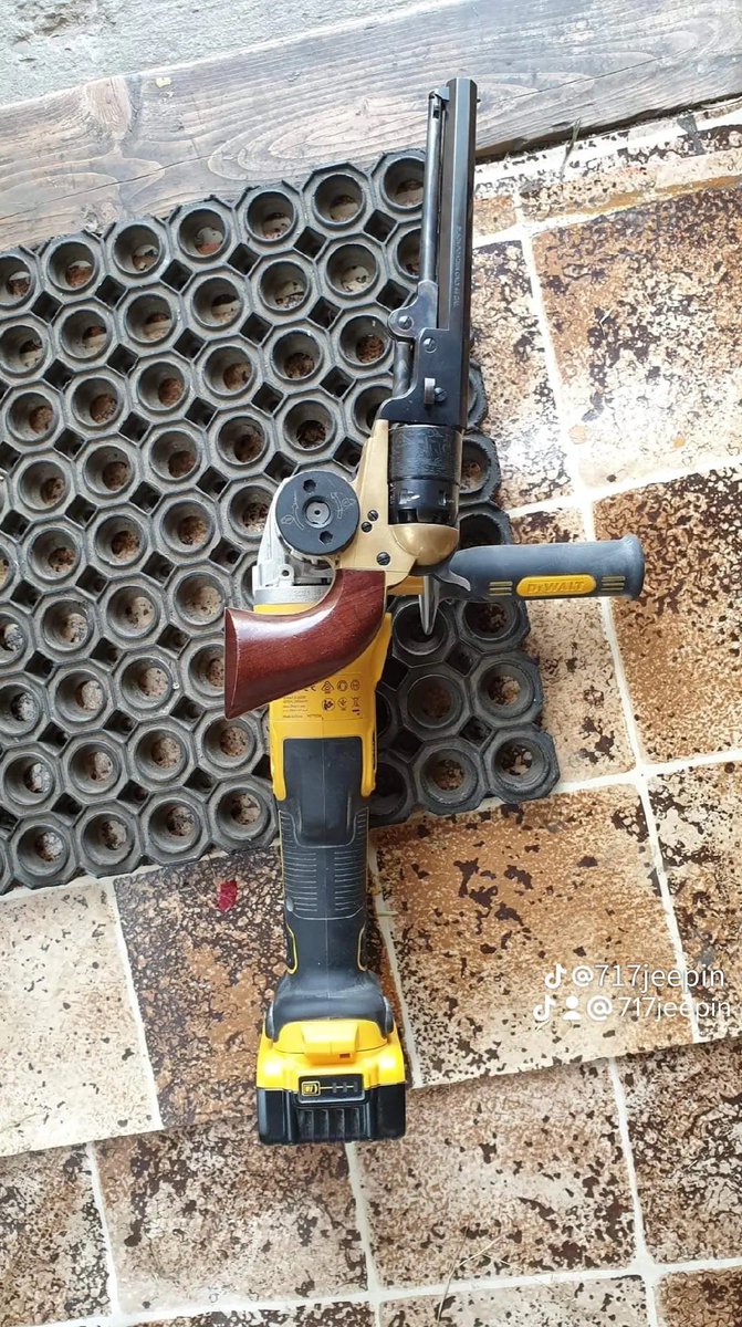 Eric Arnold tweet media