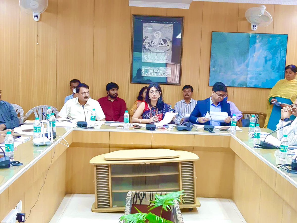 SanyuktaSam1's tweet image. लखनऊ में #SDGIndiaIndex की कार्यशाला आयोजित करते हुए सभी 35 विभागों के साथ #SDG Reform Action Plan की रूपरेखा पर चर्चा और गहन समीक्षा की ! उत्तर प्रदेश -सतत विकास लक्ष्यों में ठोस प्रयासों से अग्रणी रहेगा !