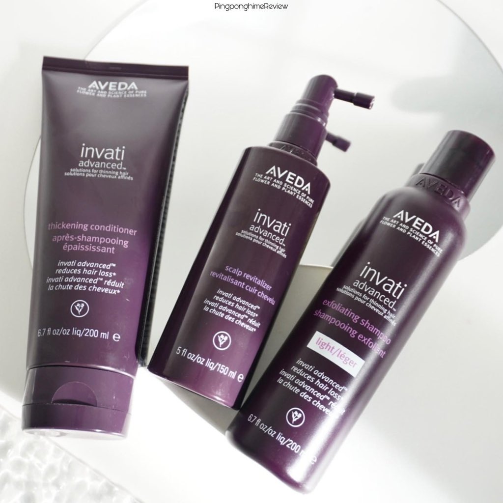 pingponghime6's tweet photo. ก่อนหน้านี้ทำสีผมเก่ง ผมร่วงเก่งมาก จนมาเจอ AVEDA Scalp Revitalizer Serum ผมร่วงลดลงมากกก ใช้ง่ายๆ แค่สเปรย์บริเวณโคนผม แล้วนวดให้ทั่ว กลิ่นจะหอมๆ แนวสมุนไพร ยิ่งใช้คู่กับแชมพู+ครีมนวดนะ ผลลัพธ์เริ่ดไม่ไหว ผมนิ่มลื่นด้วย ปังมากก 💜💜💜
#InvatiAdvanced #AvedaThailand https://t.co/tgnG487q10