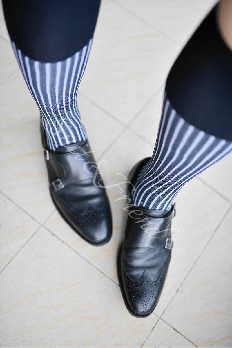 天气转凉，otc长筒棉袜该营业了😁😁😁有控这个的吗，这个才是我的最爱😄