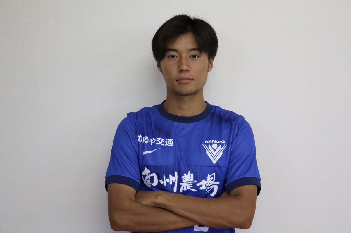 kanoyafootball's tweet photo. 🔵J2熊本へ加入内定のお知らせ🔵

弊部 4年 DF 宮㟢 海斗
（ロアッソ熊本ユース 出身）の
#ロアッソ熊本 
'23年加入内定が発表されました。

出身は熊本市。
守備力に加え、
安定したビルドアップや
正確なロングパスが魅力のCBです。

熊本の皆��、よろしくお願いします。
https://t.co/fTuEcMLSQM https://t.co/0U85AHDhfR
