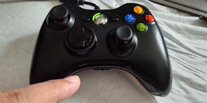 ここにきんたまをあわせると気持ちがいい
あたたかいしたまに振動するし
タマだけに 