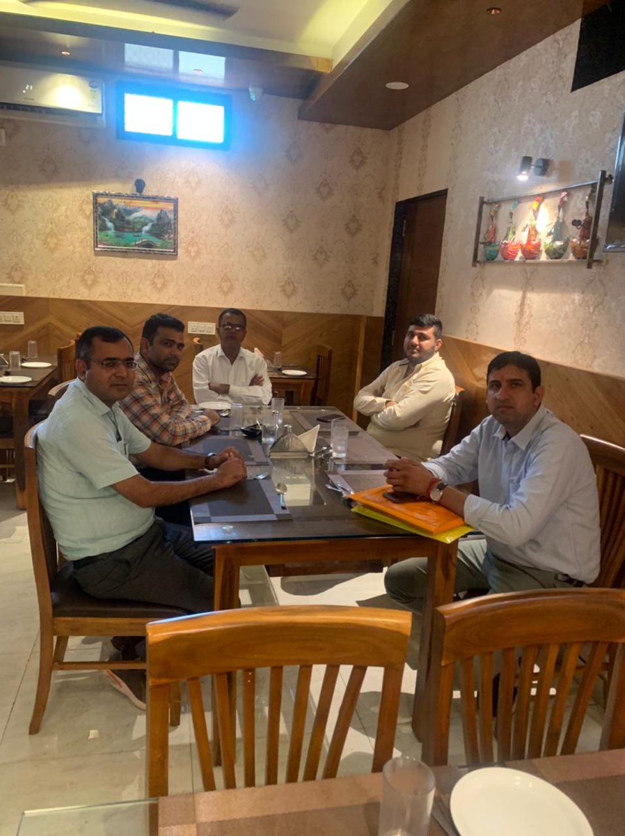 #अपनो_के_बीच
#अपनो_के_साथ 
#डूंगरपुर_प्रवास के दौरान जयेश जी पाटीदार पूर्व प्रदेश कोषाध्यक्ष रेसला, प्रवीन जी भट्ट रेसला जिला अध्यक्ष डूंगरपुर,नीरज जी पाटीदार प्रदेश कार्यकारिणी सदस्य का सानिध्य मिला।
#रेसला_परिवार_झुन्झुनू
#जय_जय_रेसला
<a href="/NirmalChoudhery/">Nirmal Choudhary</a> <a href="/MohanSihag24/">Mohan sihag</a>