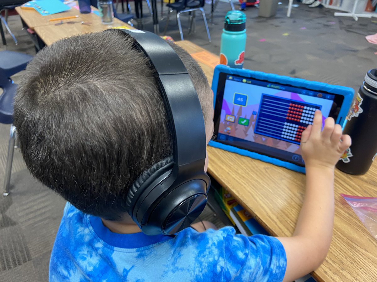 Toro's 1st Graders tweet media