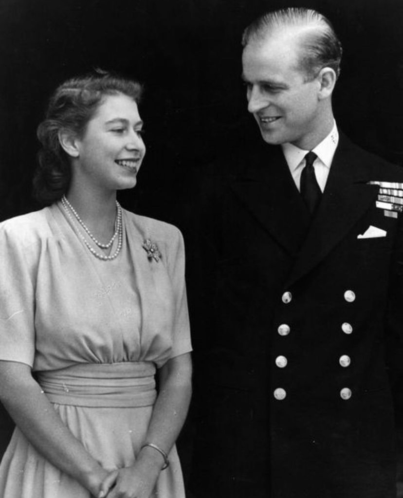 inquirerdotnet's tweet photo. 'NOW THEY ARE BACK TOGETHER' 🤍

LOOK: American singer-songwriter Patti Smith pays tribute to Queen Elizabeth II by sharing a throwback photo of the second-longest reigning monarch with her late husband, Prince Philip. | 📷: Patti Smith https://t.co/h2ZcSkw2Uz