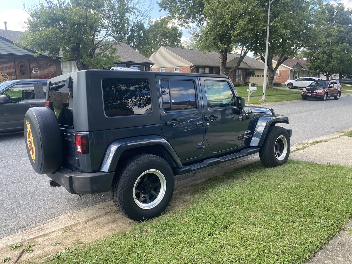 burkeee81's tweet photo. New toy😋😋 https://t.co/hb3FwU8lzj