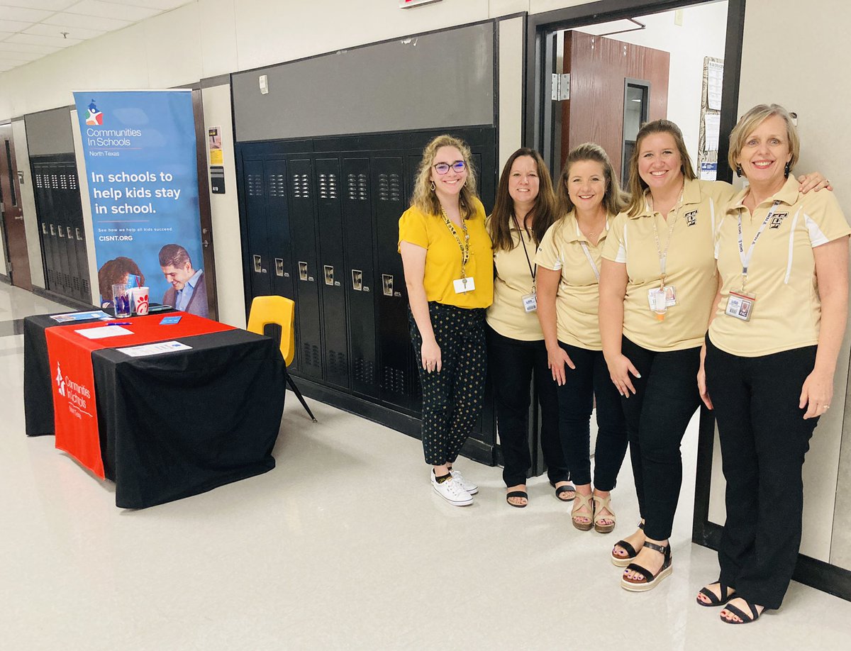 TheColonyHS's tweet photo. Thank you students and parents for a great Open House! #OneLISD https://t.co/ZVFONuG2WH