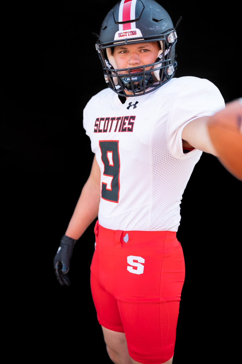 SHSFootball4U's tweet photo. Uniform reveal vs Derry ⚫️⚪️🔴 #OLP https://t.co/TiVcbKHc8v
