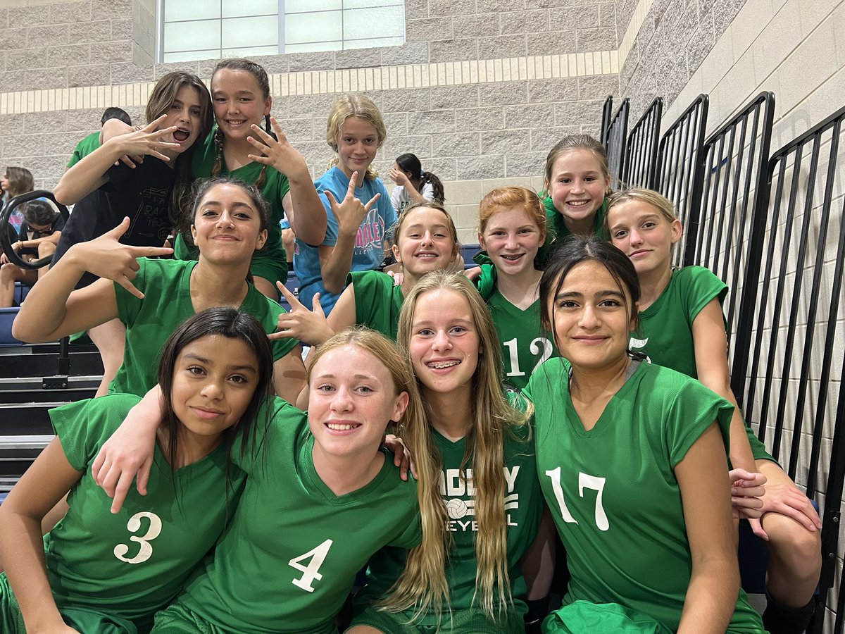 BMS_Athletics_'s tweet photo. ๐ 7th B just won their game against Tex Hill!!!! LETS GO GIRLS!!!! @bradleyNEISD @NeisdAthletics ๐๐๐ค #RaiseTheBAR #RiseTogether #FallTogether #LeaveNothingBehind https://t.co/CoZlt5UUIN