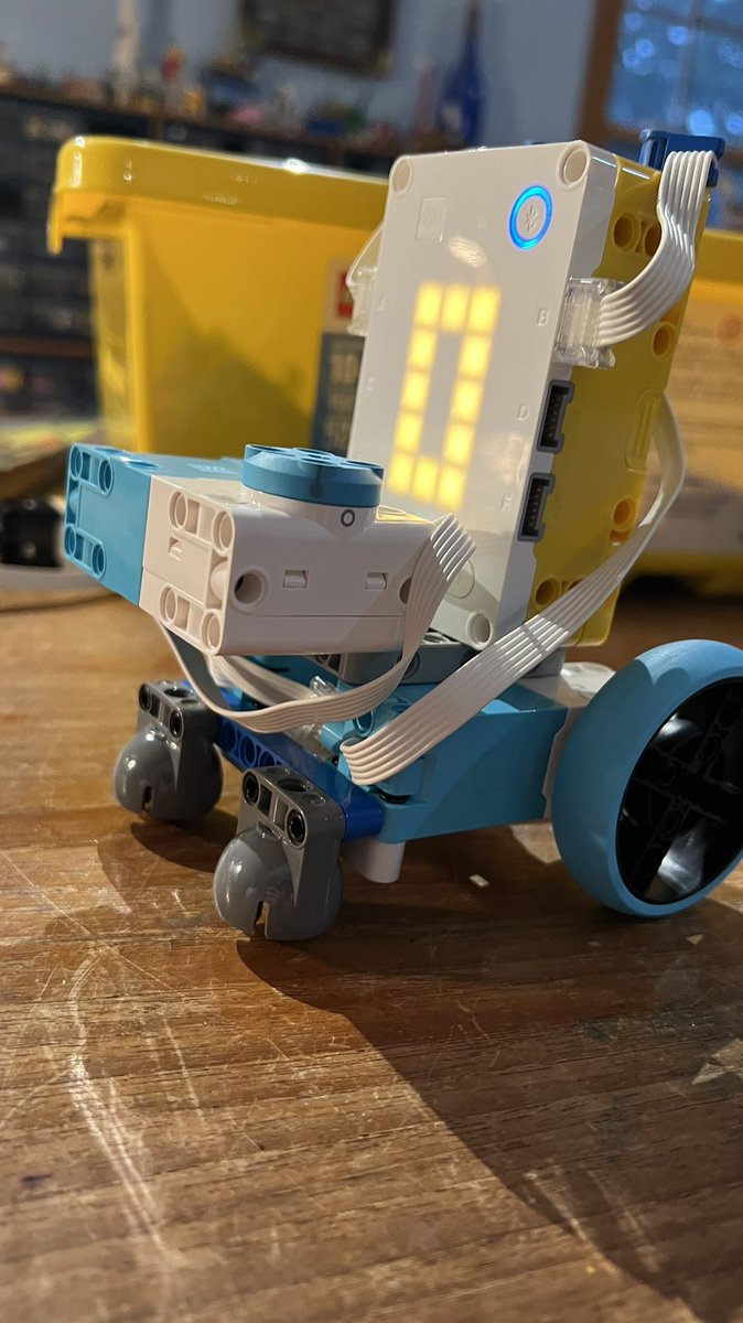 FLL7407CAKEBATTERS tweet media