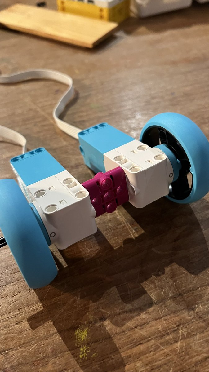 FLL7407CAKEBATTERS tweet media