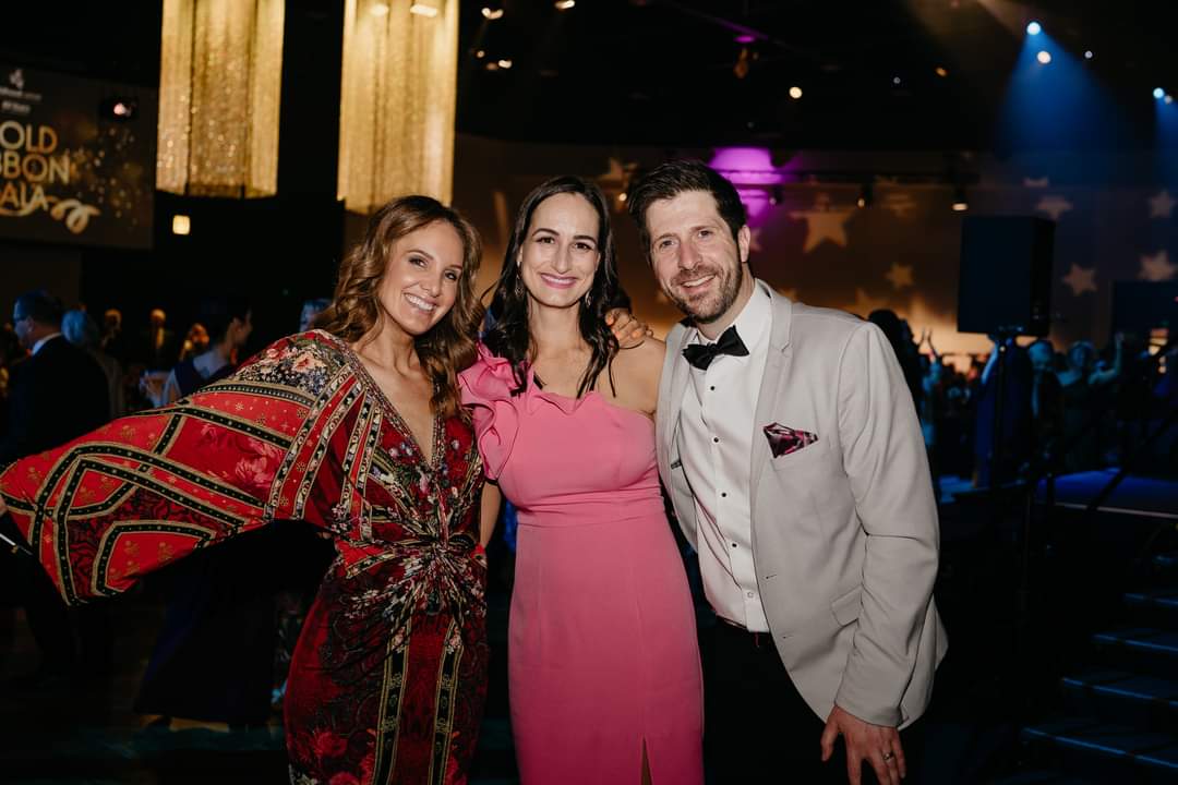 alexsymondsAU's tweet photo. The childhood cancer association had their major fund-raiser event last weekend, the #GoldRibbonGala. A sold out night of auctions and raffles, and to celebrate the amazing work they do for children with cancer.
https://t.co/WnhawjkFTu
#AlexanderSymonds  #ChildhoodCancer
#Charity https://t.co/Gi7hCutQd9