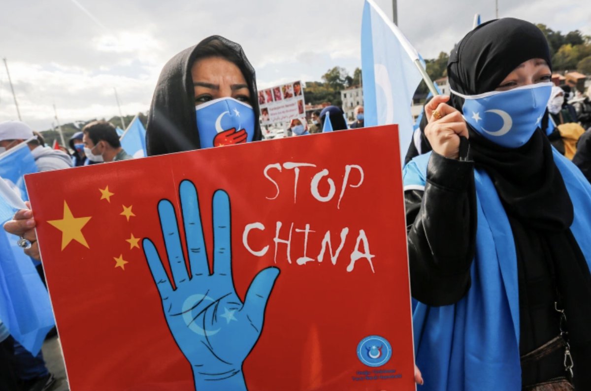 AJEnglish's tweet photo. Switzerland summons China’s envoy over Uighur rights concerns https://t.co/Y9b5PHqUVy https://t.co/x9r85Liu4u