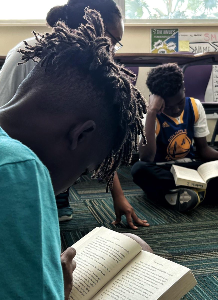 BreakthroughMia's tweet photo. “People don't realize how a man's whole life can be changed by one book.” -Malcolm X
Our Breakthrough Scholars find joy in reading, one book at a time 📚
Have a favorite book? Share with us down below ⬇️
#NationalLiteracyDay 📖
#Books #Reader #BreakthroughMiami https://t.co/Nlm8ATsyOb