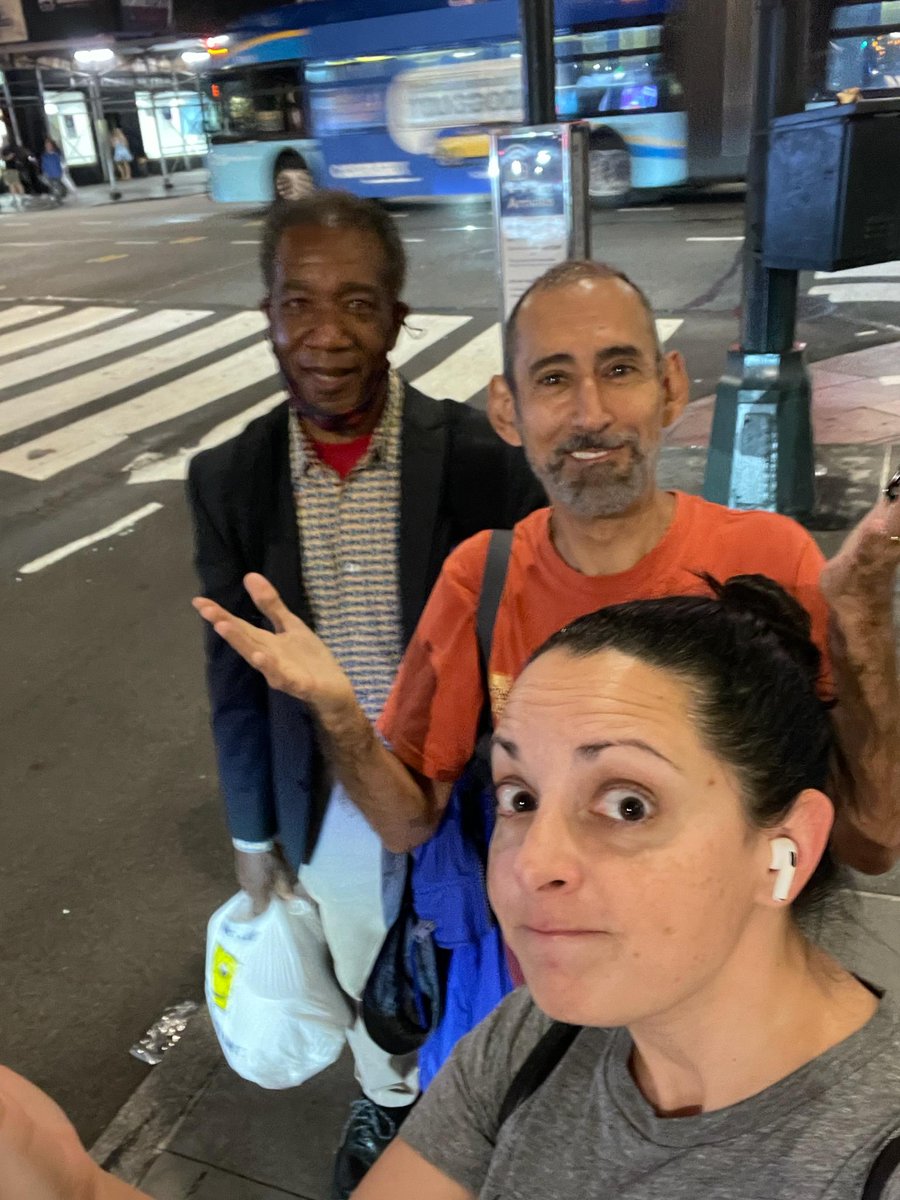 jliebergen's tweet photo. @NYCTBus straight up just blew past my girlfriend on lex and 42nd and 6 other people while they were waving their arms to stop it. Guess I'll make dinner later? https://t.co/spp7DWmd3W