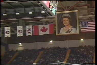NHLJetsNation's tweet photo. How could we not remember the beautiful portrait of the queen in the old Winnipeg arena https://t.co/1G16EEFAuZ