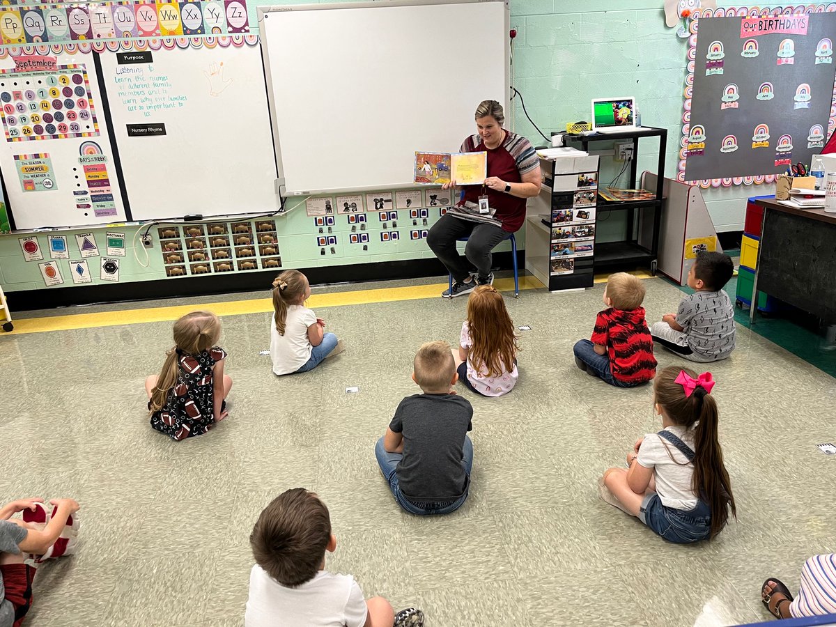Teachers <a href="/BaxterPrimary/">Baxter Primary School</a> celebrated #InternationalLiteracyDay by demonstrating the power of reading. Our goal is to have EVERY student reading on grade level and develop a true LOVE for reading❤️ 📖 🐝 Literacy plays such a crucial role in our lives📚📚📚