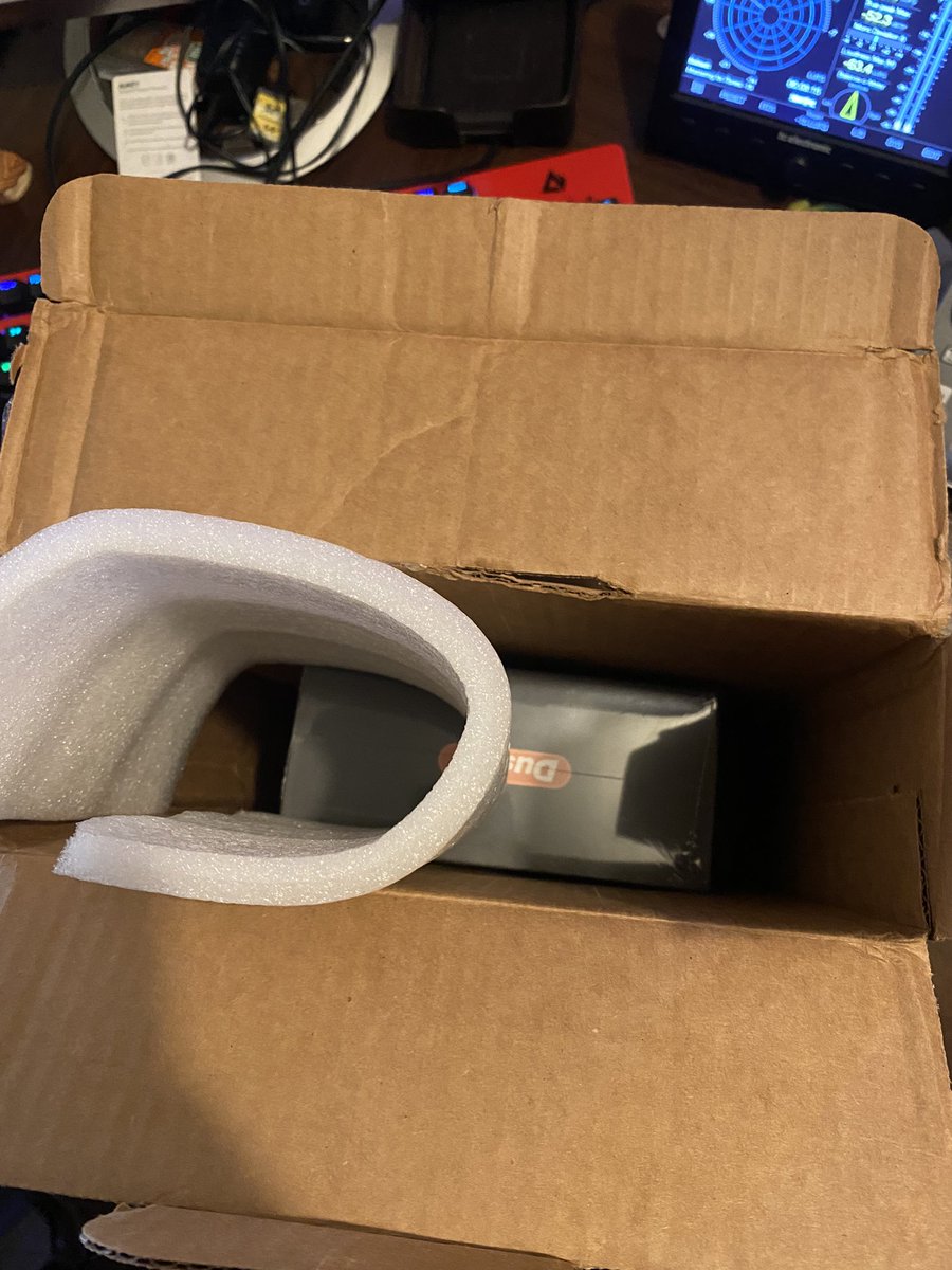 CryptoTurnUp's tweet photo. Yo, @actionceo , Just got a #Dusun from @FASTMINERS_io , how u feel about this shipping? π #Helium #Hnt #ThePeoplesNetwork Cool sticker tho!! π₯³ #FastMiners https://t.co/DyQQOHmnsM