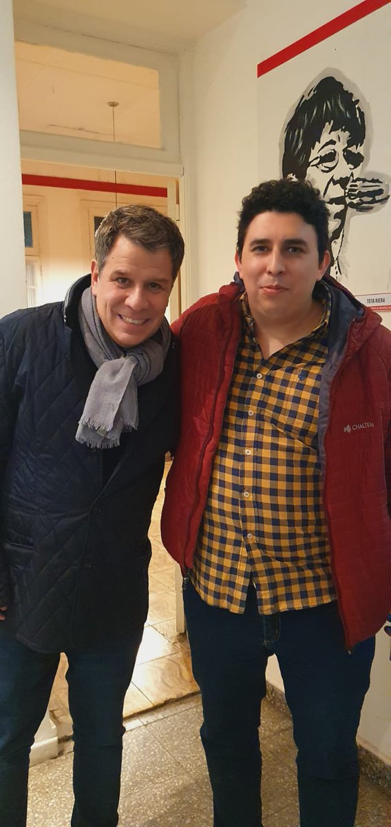 Zimatech1's tweet photo. Que enorme alegría poder compartir unos minutos con @ManesF , contarle un poco de lo que venimos haciendo en cuanto a Robótica Educativa desde Zima Tech !
"la educación nos cambia la vida. Es el mejor camino hacia el desarrollo, la igualdad de oportunidades y el bienestar" https://t.co/bYf5sZfKY5