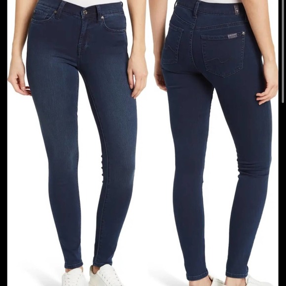 Phestanie73's tweet photo. So good I had to share! Check out all the items I'm loving on @Poshmarkapp from @MailersM #poshmark #fashion #style #shopmycloset #7forallmankind #mailersandmore #victoriassecret: https://t.co/igbErNZu0m https://t.co/kEubeNFpQ9