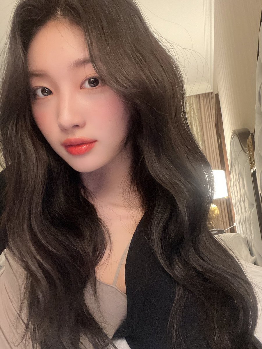 sihyeonpic's tweet photo. fancafe update https://t.co/NATw2R7XO4