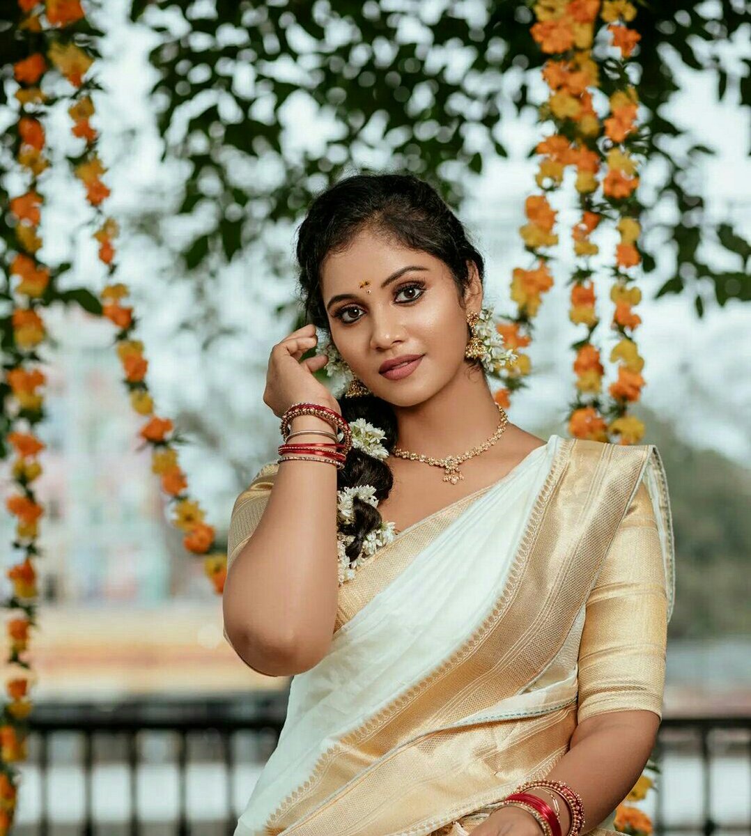 KollywoodCinima's tweet photo. #Onam Special Actress #Ashwathi 

#KollywoodCinima https://t.co/onBbxcsudf