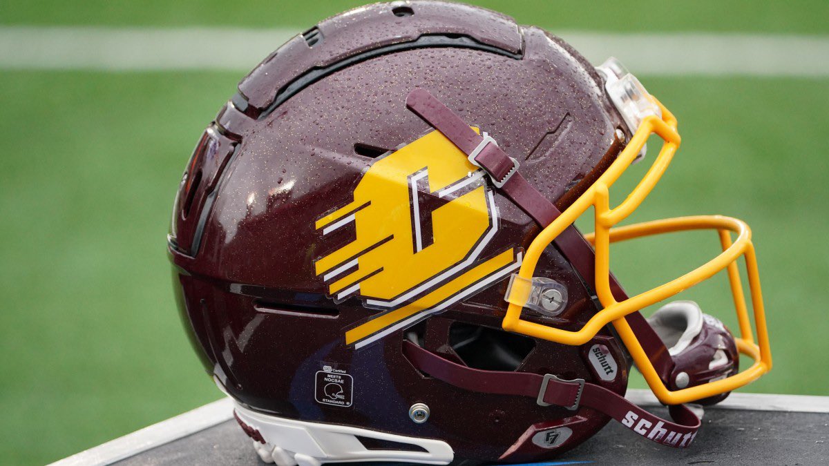 James11rob's tweet photo. Blessed to receive a offer from Central Michigan University! https://t.co/IYdncZVU11