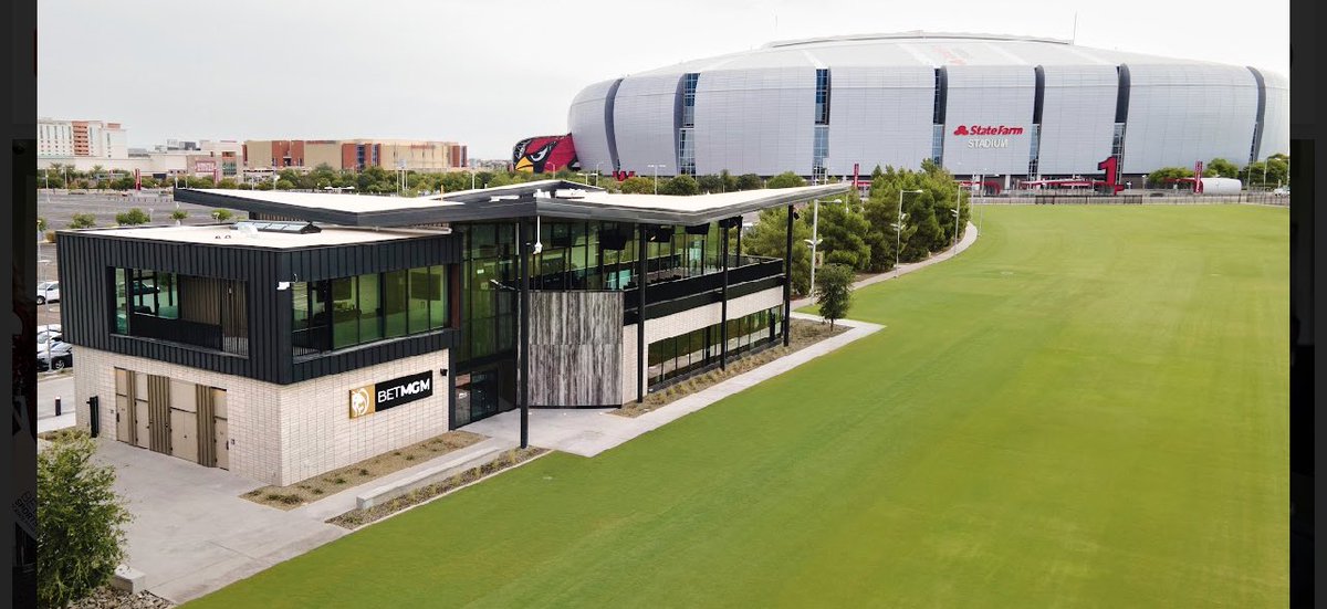 Darren Rovell on Twitter "BetMGM Sportsbooks opens at State Farm
