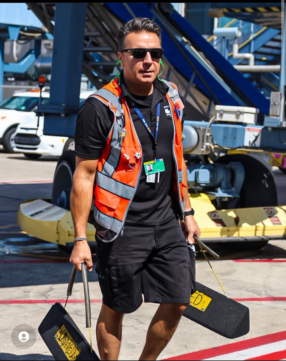 ORD Aircraft Move Team (@wemoveord) on Twitter photo "Good leads the Way" <a href="/United/">United Airlines</a> Move Team <a href="/fly2ohare/">O'Hare Intl. Airport</a>. <a href="/MariojDiLorenzo/">Mario DiLorenzo</a> <a href="/WemoveORD/">ORD Aircraft Move Team</a> <a href="/weareunited/">We Are United</a> <a href="/Tobyatunited/">Toby Enqvist</a> <a href="/OmarIdris707/">Omar Idris</a> "Good leads the Way" <a href="/United/">United Airlines</a> Move Team <a href="/fly2ohare/">O'Hare Intl. Airport</a>. <a href="/MariojDiLorenzo/">Mario DiLorenzo</a> <a href="/WemoveORD/">ORD Aircraft Move Team</a> <a href="/weareunited/">We Are United</a> <a href="/Tobyatunited/">Toby Enqvist</a> <a href="/OmarIdris707/">Omar Idris</a>