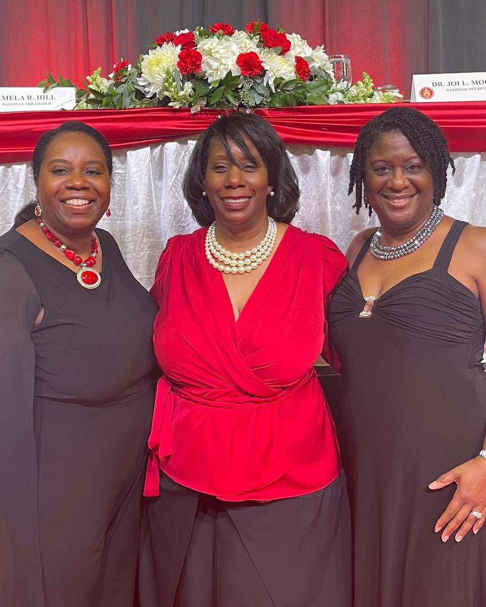 TCMDACDST's tweet photo. TCMDAC 2022-2024 Leadership
L-R: President Tracy Jones, 2nd Vice President Elaine Hardee, 1st Vice President Lucinda Jefferson
#ElevatingtheEast #DST53rdERC
#TCMDAC #TheEAST #DSTRC2022 #ERC2022 #ElevatingExcellence #ExcellenceintheEast #EpicSisterhood #BOSSmoves https://t.co/QezrvwAMl5