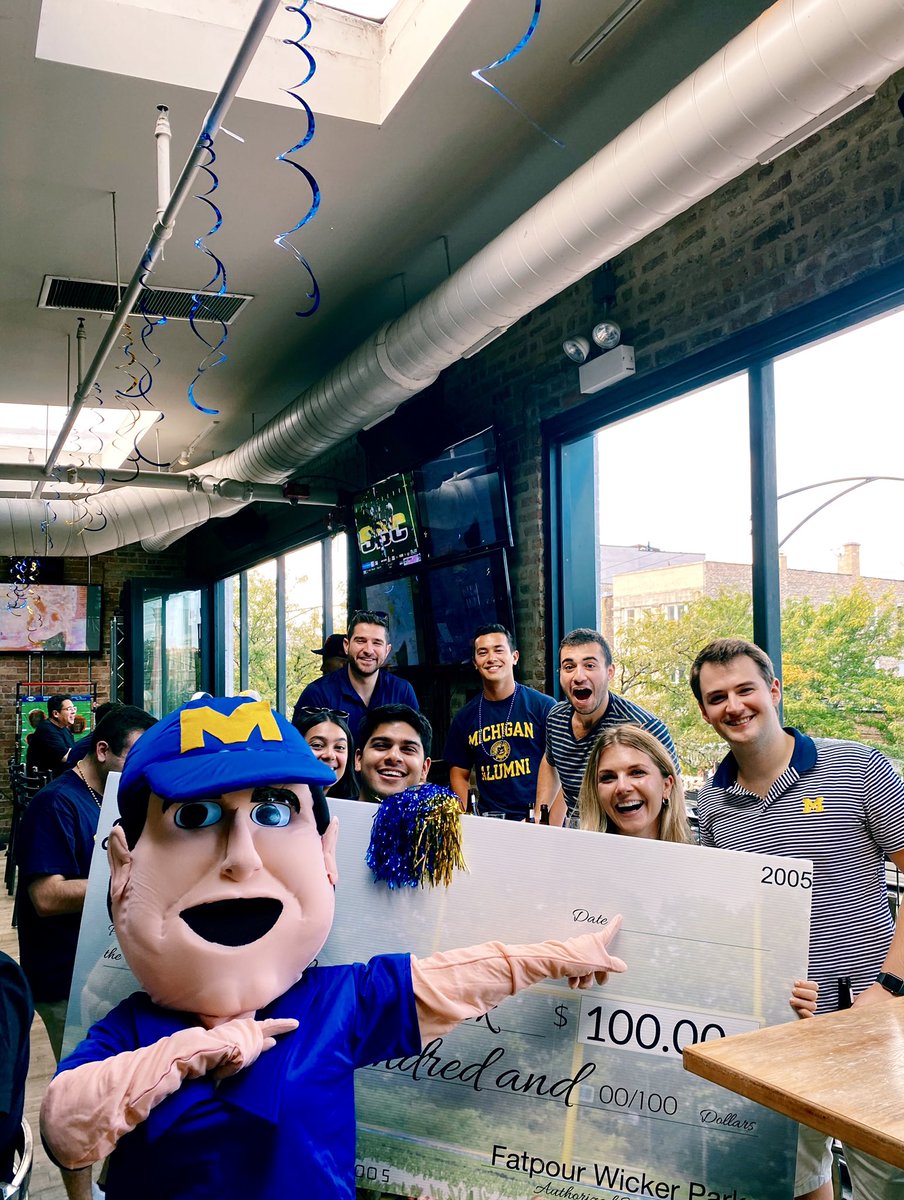 Fatpour Wicker Park tweet media